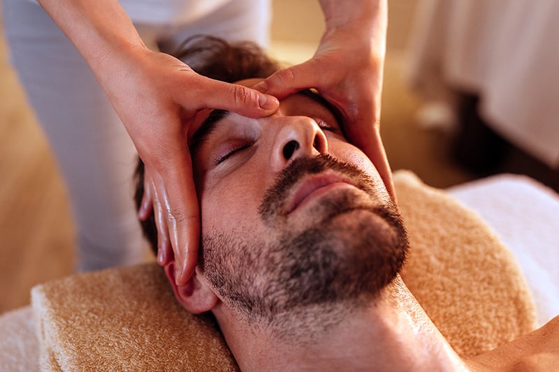 Is Clinical® Exfoliating Clear Skin Facial