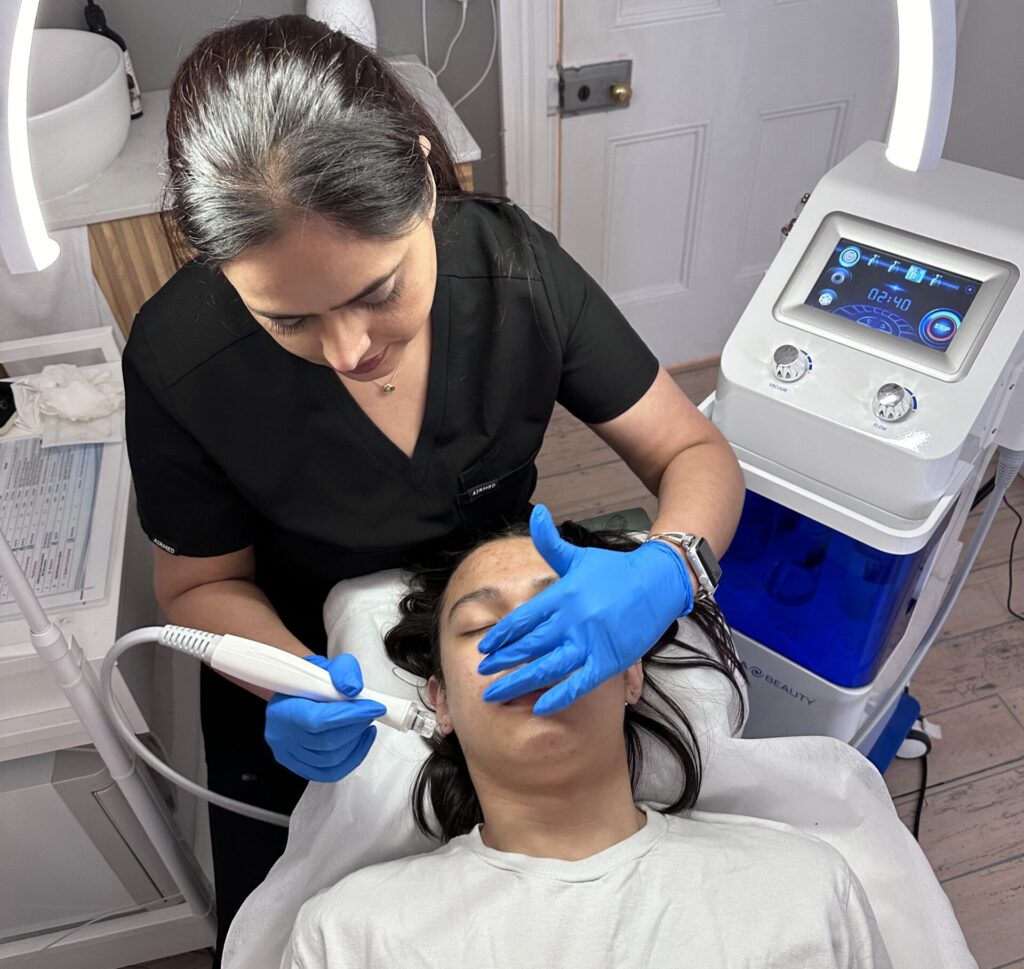 HydroGlow Facial™