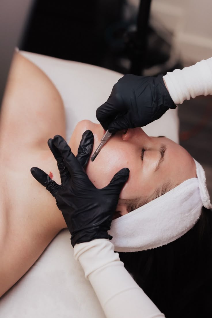 Dermaplaning Facial