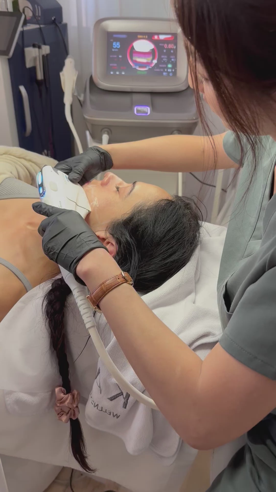 HIFU Non-Surgical Facelift